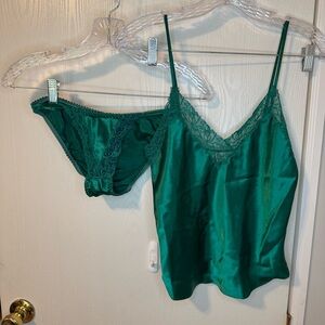 Victoria's Secret Emerald Green Satin Lace Camisole Underwear Set Size Small